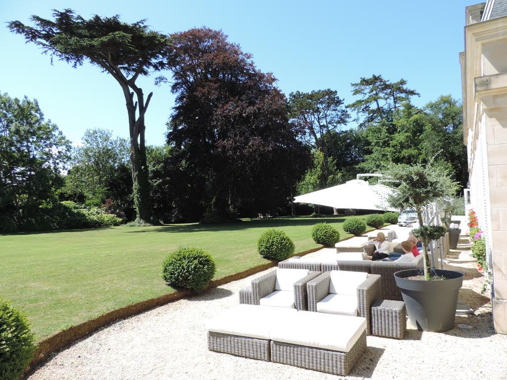 Chateau La Cheneviere Port-en-Bessin-Huppain Exterior foto